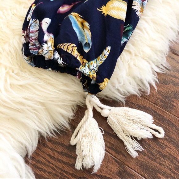 entro Feather Print Semi-Off The Shoulder Tunic L - Picture 6 of 9